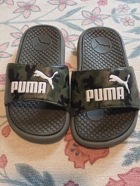 Puma Kids' Green Camo Slide Sandals with White Logo